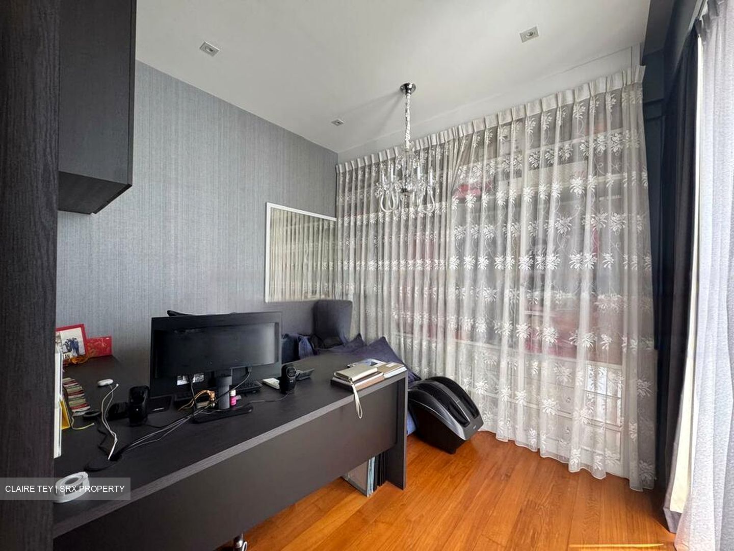 Sunrise Avenue (D28), Terrace #471349731